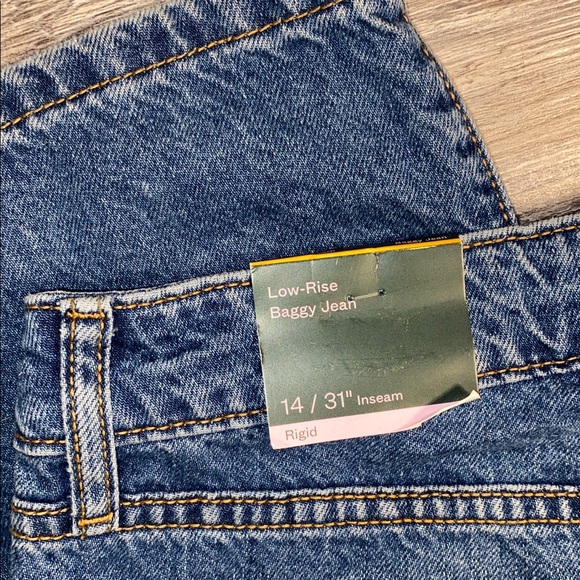 NWT WILD FABLE Low-Rise Rigid Baggy Jeans 14 - Picture 2 of 10